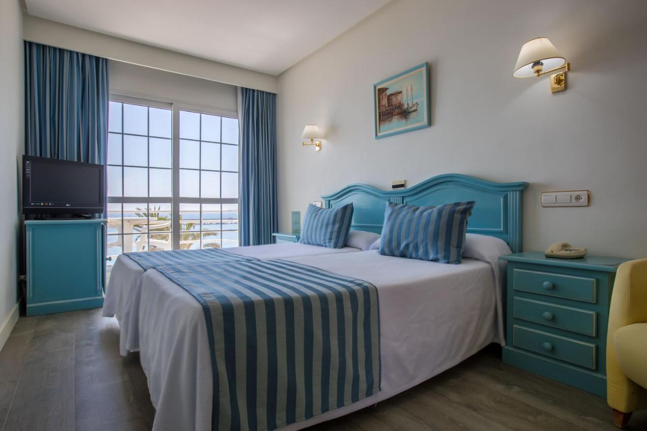 Hotel Villa De Laredo Fuengirola Ngoại thất bức ảnh