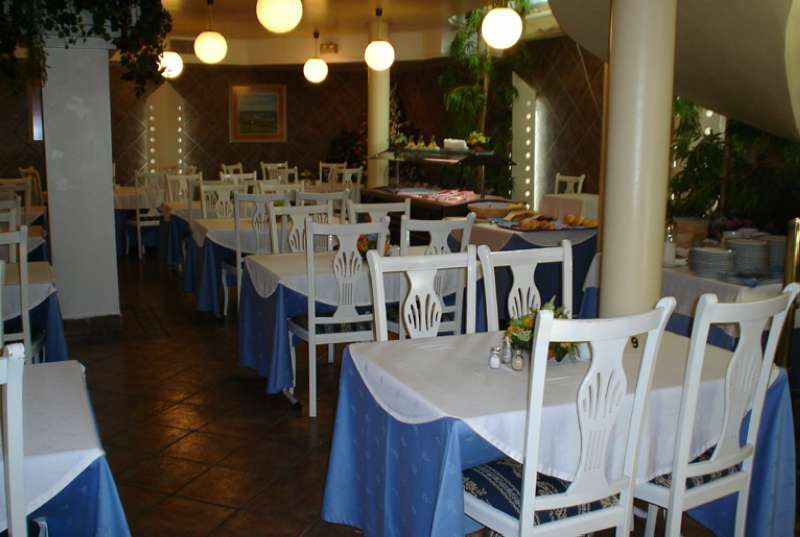 Hotel Villa De Laredo Fuengirola Ngoại thất bức ảnh