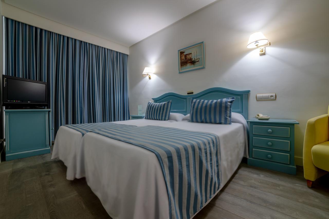 Hotel Villa De Laredo Fuengirola Ngoại thất bức ảnh