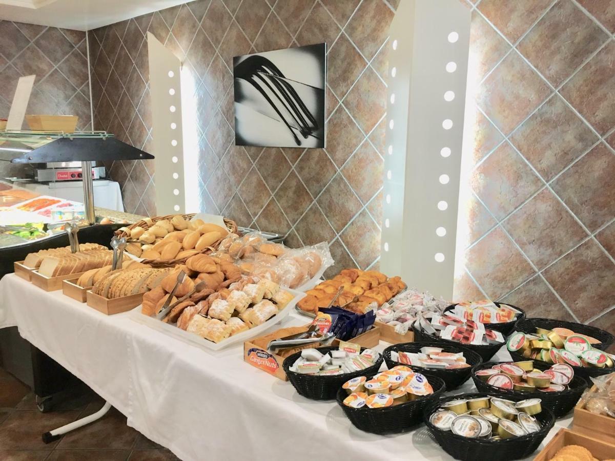 Hotel Villa De Laredo Fuengirola Ngoại thất bức ảnh